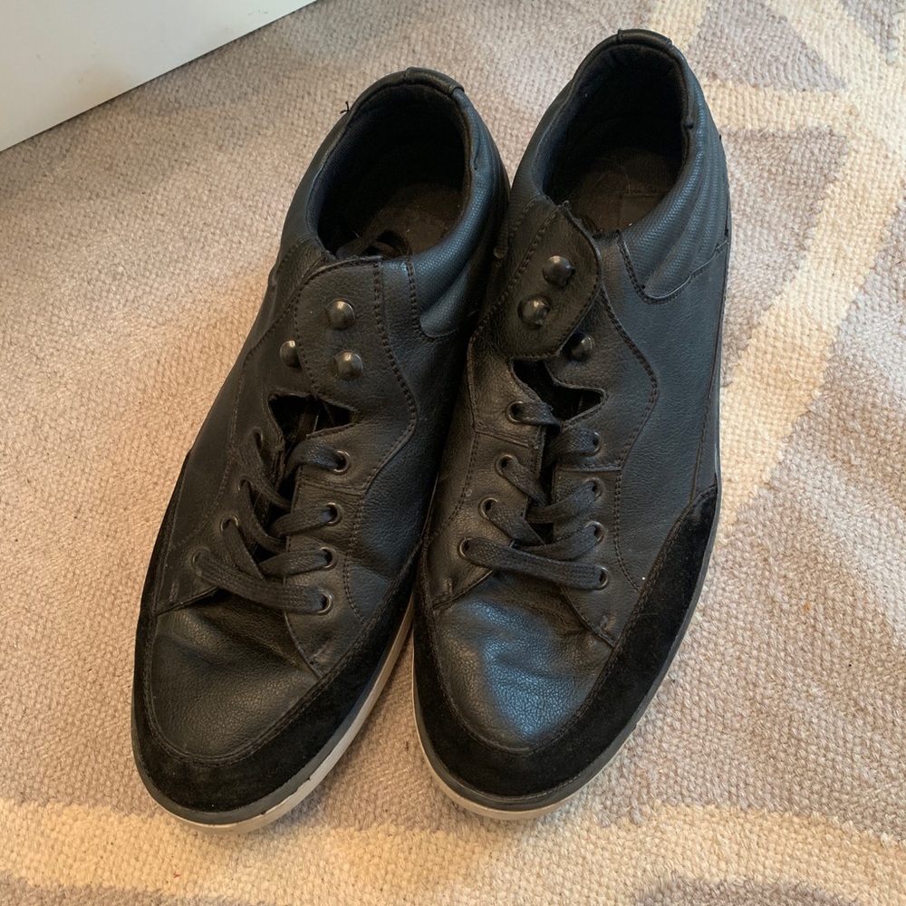 Steve Madden Black Leather Sneakers